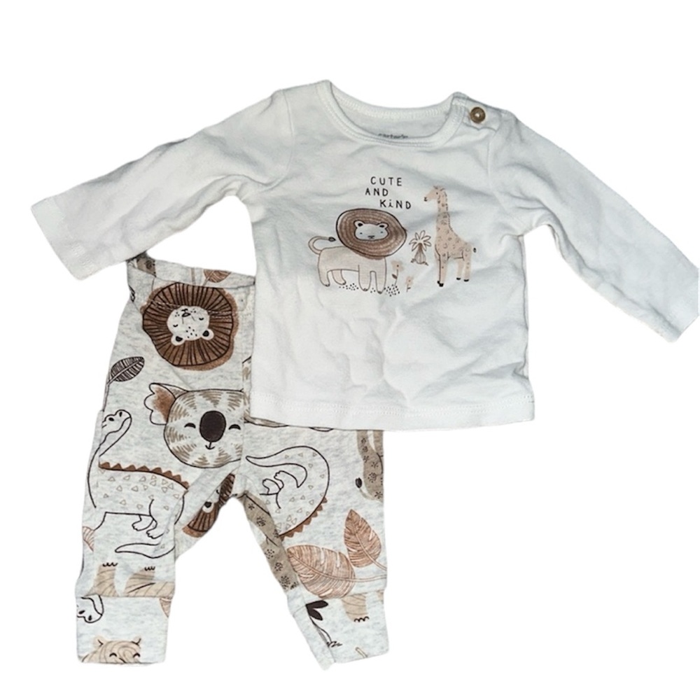 Carters 2 piece outfit